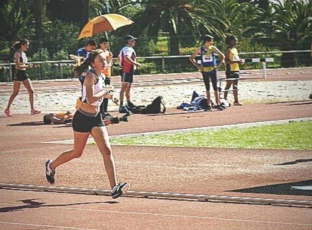 ACTIVITAT DE L'ATLETISME I ENTREVISTA A MARIA DE LA PAU LLADÓ GAYÀ